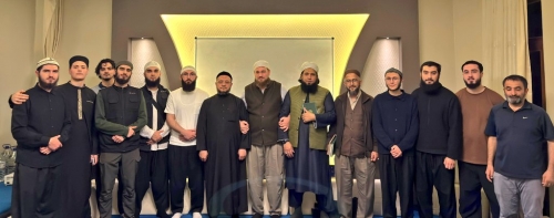 Doğu Türkistanlı Yakub Hoca'nın (Karaçi ve Medine mezunu) ziyareti.